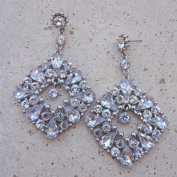 Big Clear & Pale Silvery Blue Jewel Glitzy Glam Pageant Post Statement Earrings - Picture 8 of 13